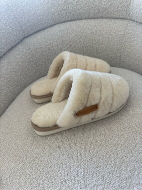 Cream Shearling Slide Slippers for Women